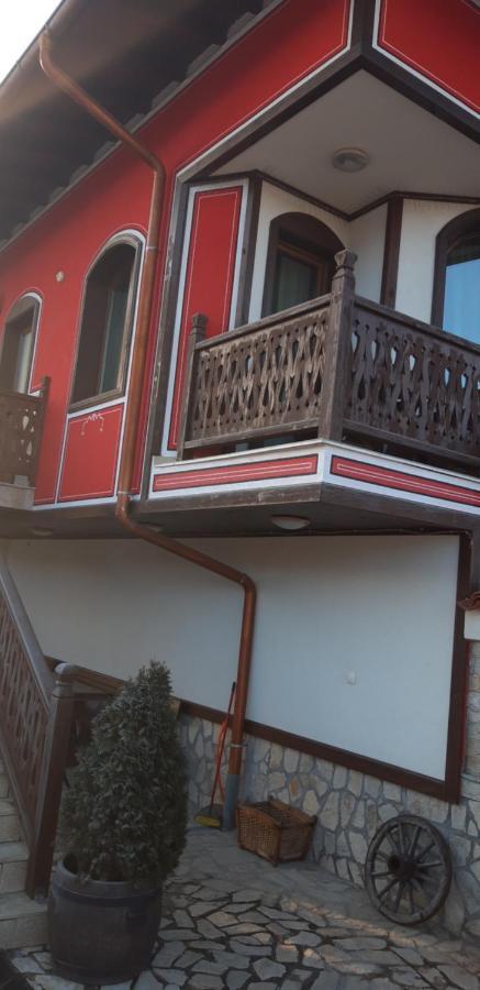 Guest House H Dzhogolanov Копривштиця Екстер'єр фото